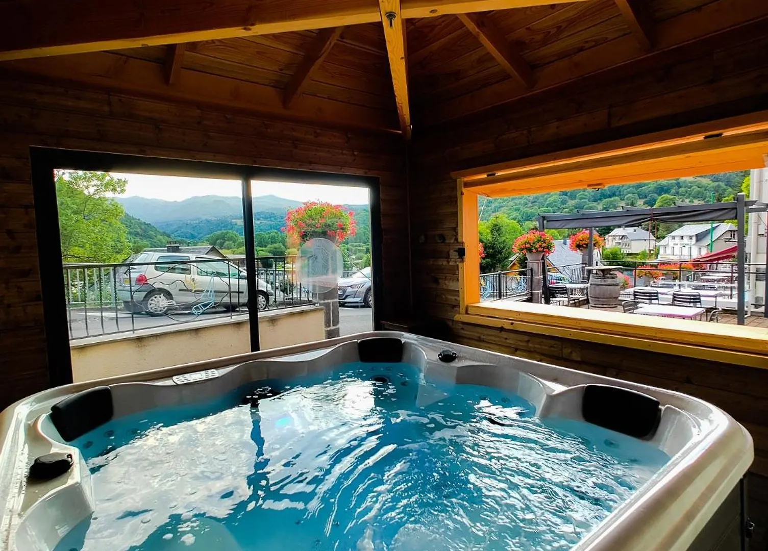 Logis Hotel Le Beau Site