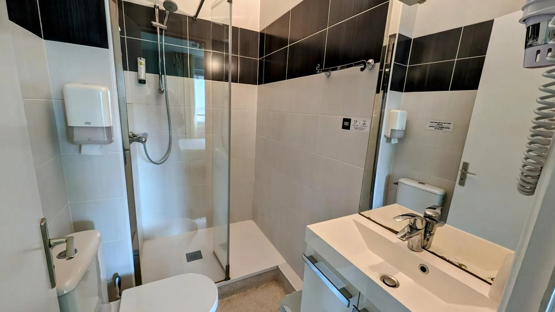 Logis Hotel Le Beau Site Chambon-sur-Lac