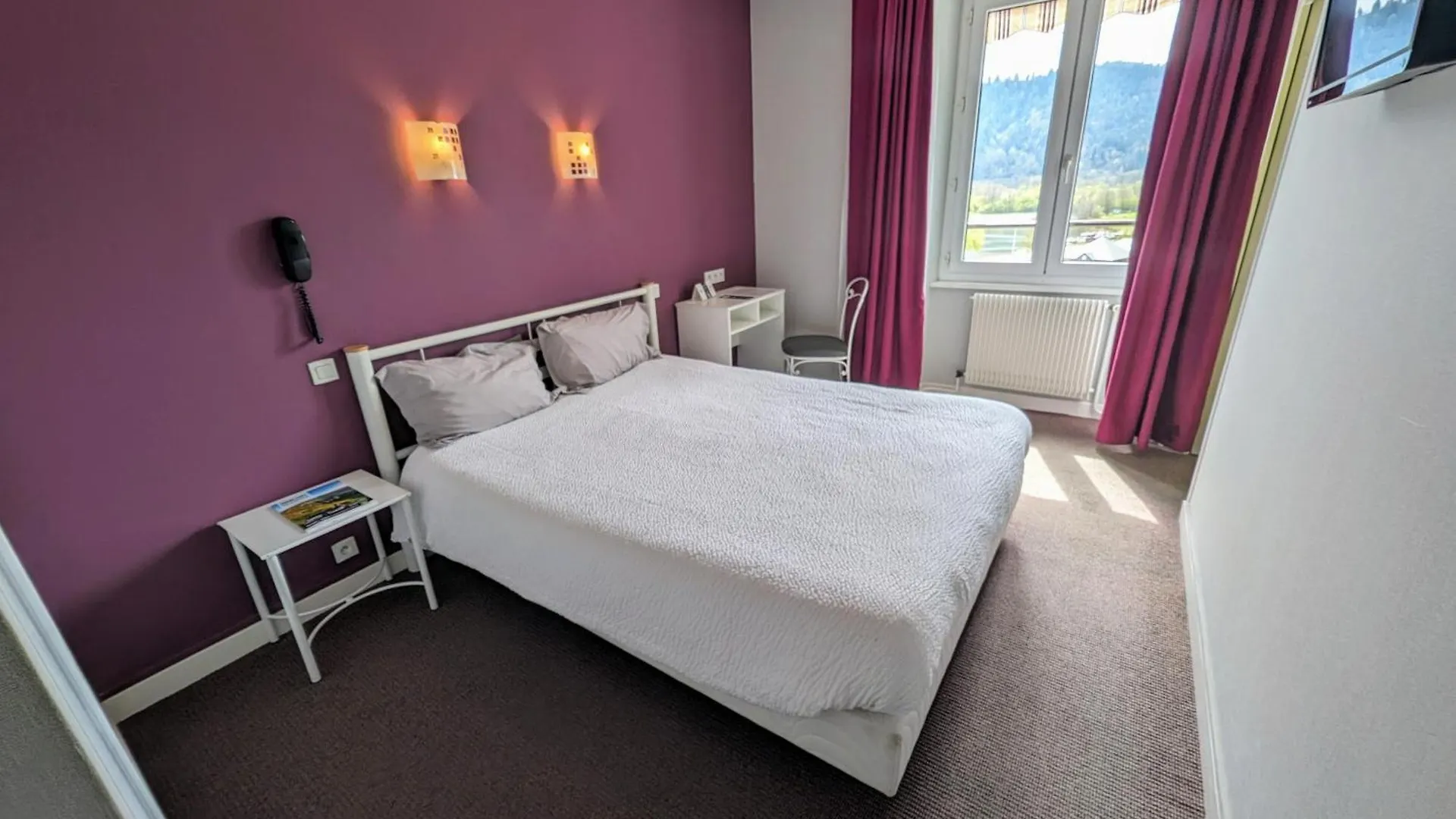 Logis Hotel Le Beau Site France