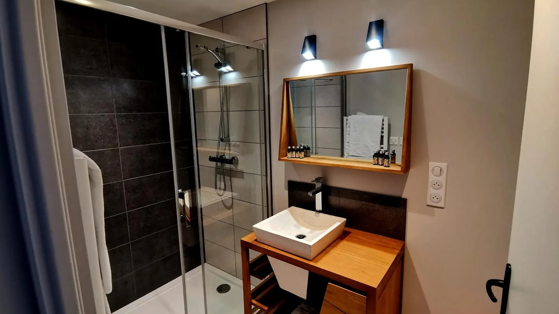 Logis Hotel Le Beau Site