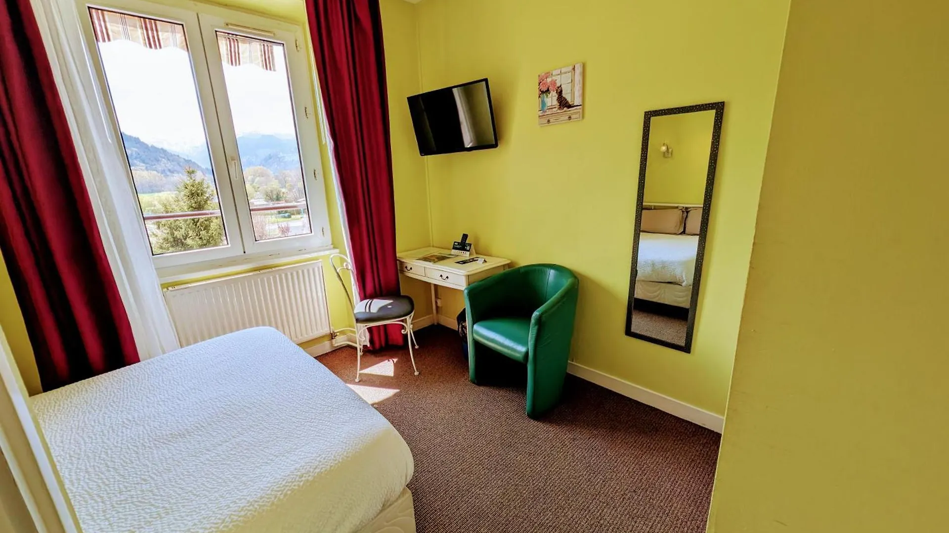 Logis Hotel Le Beau Site